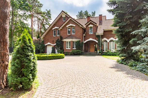 Best Custom Driveway Design and Paving in Lanark, IL